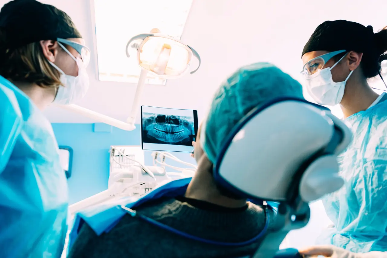 Coronectomy
